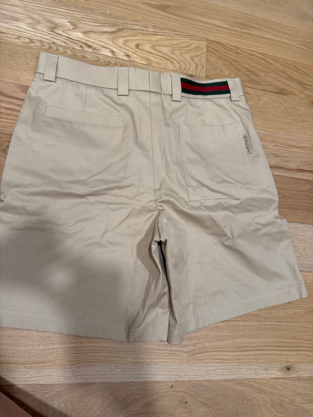 Men’s Gucci Shorts with Signature Waistband - Picture 5 of 7